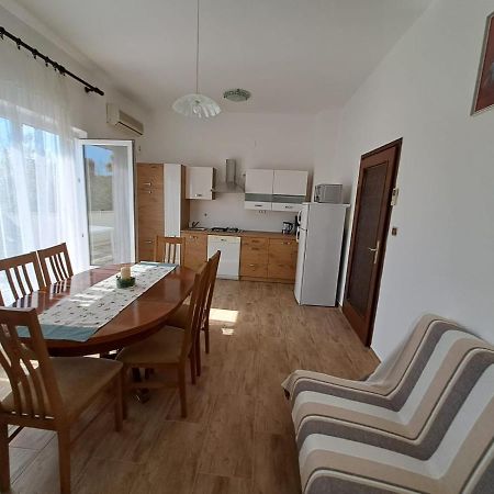 Apartments Berny Sveti Vid-Miholjice Eksteriør billede