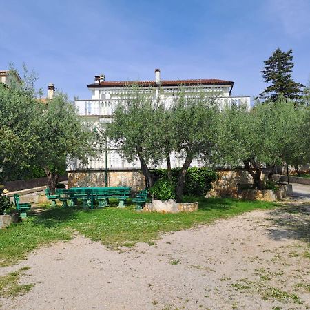 Apartments Berny Sveti Vid-Miholjice Eksteriør billede