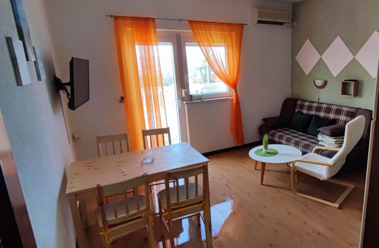 Apartments Berny Sveti Vid-Miholjice Eksteriør billede