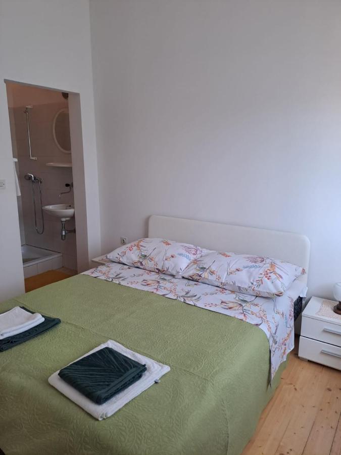 Apartments Berny Sveti Vid-Miholjice Eksteriør billede